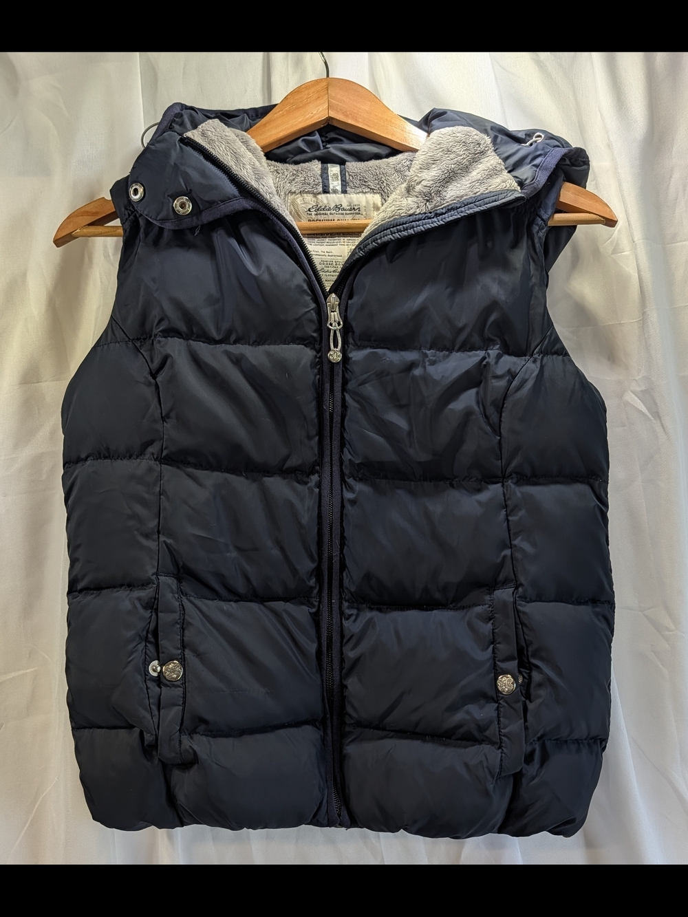 Eddie Bauer Navy Lined  Quilted Puffer Vest w/ Hood  Size Small